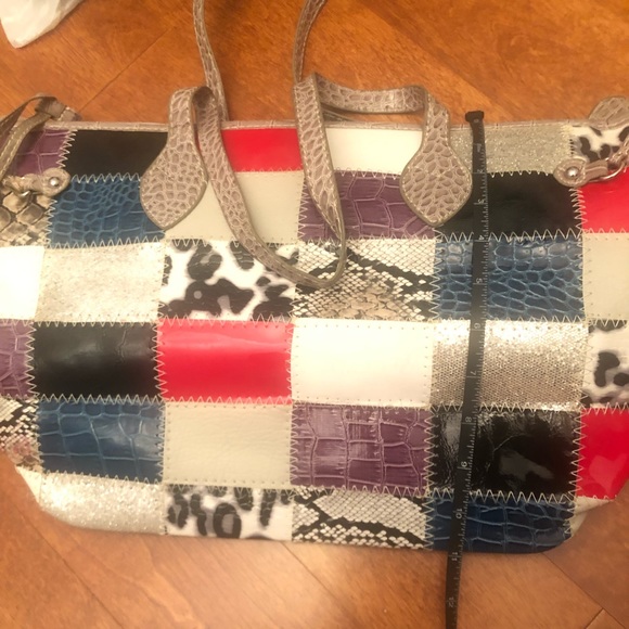 *Imitation* Dolce & Gabbana Large Tote Bag - Picture 12 of 12